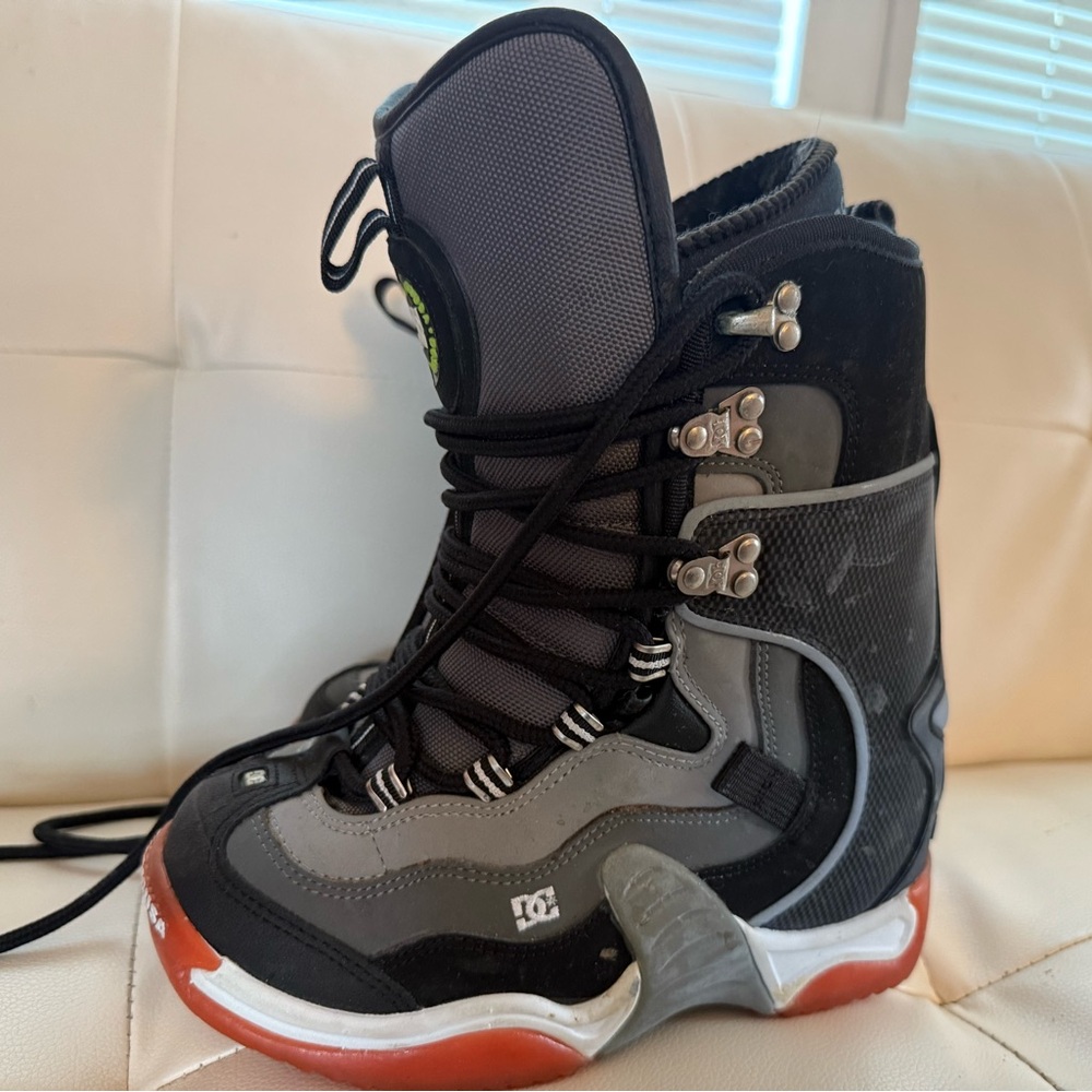 DC CORTEX2 BOOTS NWT - Picture 2 of 3
